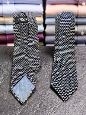 Vintage Chanel Paris 100% Silk Necktie  GeometricDark  Blue Gray Beige (1)